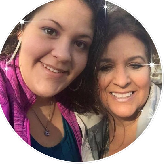 Meet your Posher, Cheryl - Picture 4 of 16